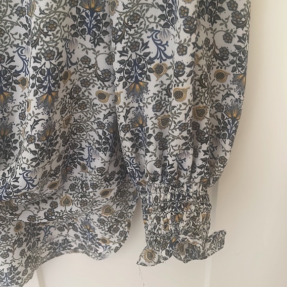 Max Studio blue and yellow floral tie front blouse - Picture 3 of 4